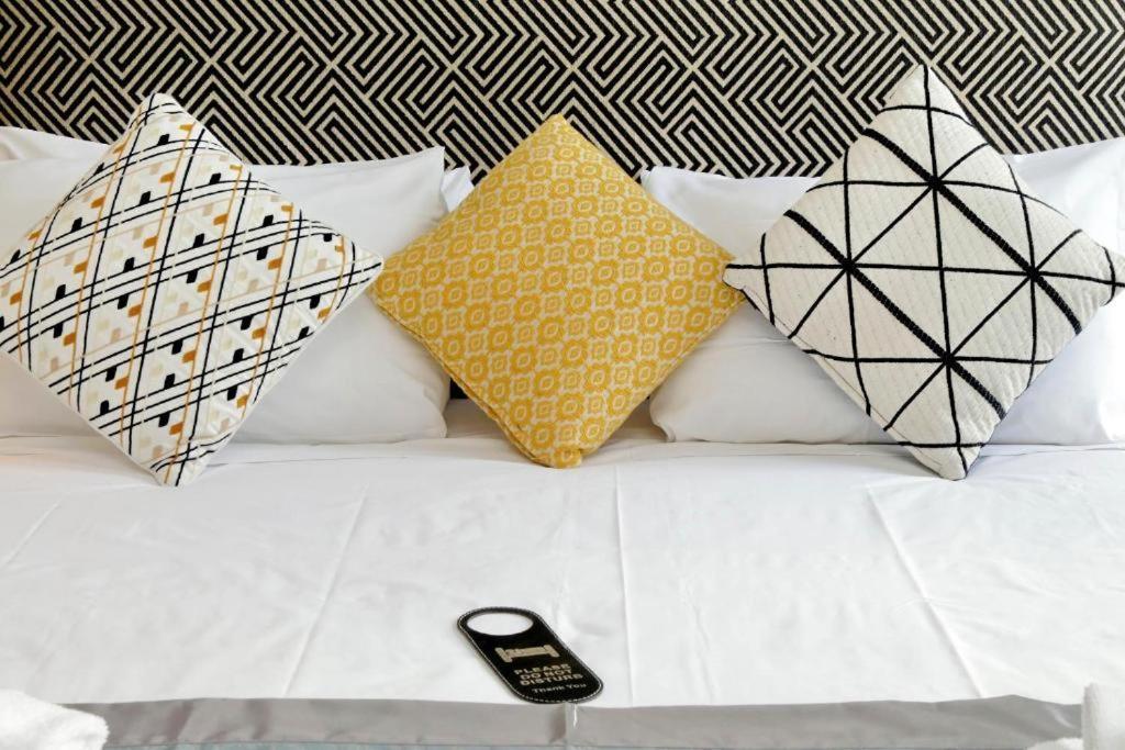 Della Croce Rooms โรม ภายนอก รูปภาพ