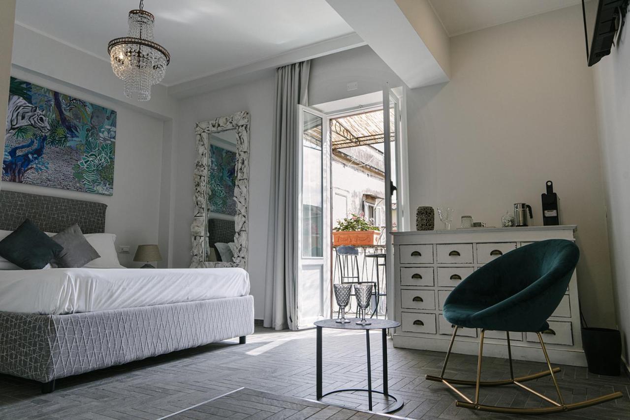 Della Croce Rooms โรม ภายนอก รูปภาพ